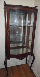 lot 2 image: Lovely Antique WoodGlass Display Cabinet