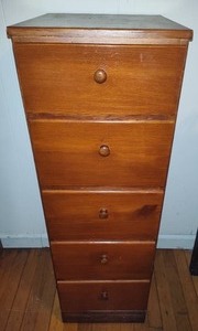 lot 19 image: Five-Drawer Wood Lingerie Storage
