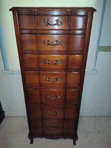 lot 23 image: Stunning Seven Drawer Lingerie Dresser