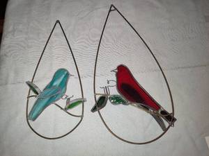lot 26 image: Pair of Birds Stained Glass