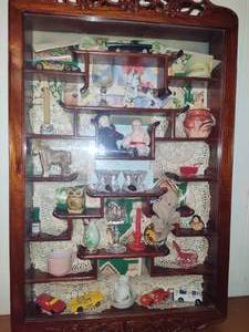 lot 29 image: Miniature Case wIncluded Assorted Miniatures