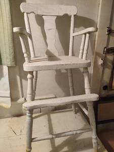 lot 30 image: Antique Wooden High Chair