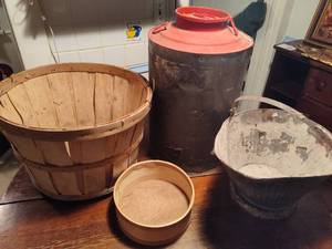 lot 64 image: Misc Lot includes Jug, Basket & more