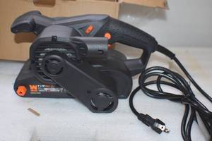 lot 26 image: WEN HB632V 6.3-Amp 3-by-18-Inch Variable Speed Handheld Portable Belt Sander