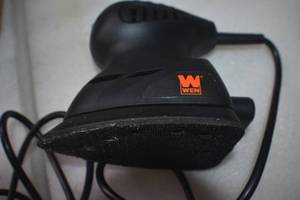 lot 59 image: WEN 6301 Electric Detailing Palm Sander