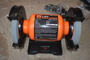 lot 60 image: WEN BG4276 2.1-Amp 6-Inch Single Speed Bench Grinder with Flexible Work Light