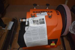 lot 70 image: WEN BG4108 8-Inch Water-Cooled WetDry Sharpening System