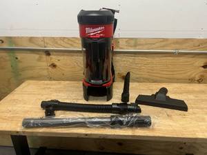 MILWAUKEE M18 FUEL 18-Volt Lithium-Ion Brushless 1 Gal. Cordless 3-in-1 Backpack Vacuum (Vacuum-Only)