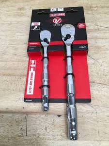 Craftsman 38 Drive and 12 Drive Ratchet Set Model # CMMT86503V 02202518