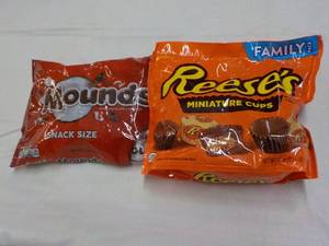 17.6 oz bag Reeses Family Pack and...
