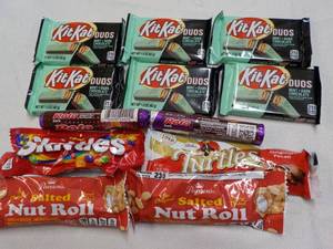 Kit Kat Duos, Rolos, Skittles, Turt...