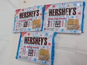 Hersheys Popping Candy 18 bars...