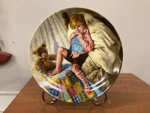 lot 112 image: Diddle Diddle Dumpling Reco a John McClelland series 1984
