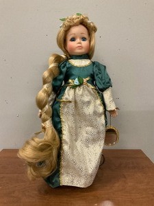 lot 127 image: Repunzel Storybook Porcelain Doll from the Heritage Collection 14