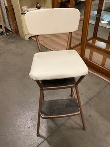 lot 131 image: Vintage Cosco ChairStep Stool