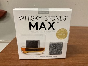 lot 28 image: Whisky Stones Max