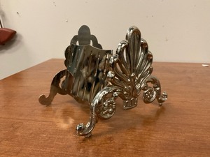 lot 33 image: Vintage French Neo Classical knife rest
