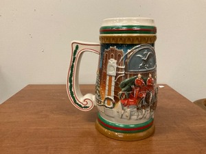 lot 37 image: 1997 Budweiser Holiday Stein