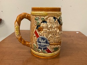 lot 42 image: 1987 Pabst King Gambrinus Stein