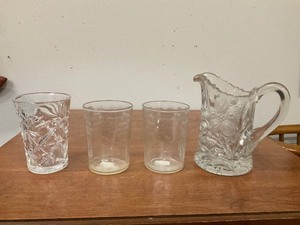lot 48 image: Glassware lot