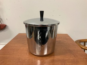lot 65 image: Metal Sugar Canister