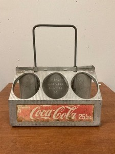 lot 6 image: Coca Cola Metal 6 pack bottle holder