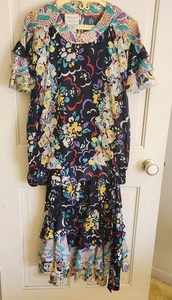 lot 177 image: Vintage Kanga Collection Dress