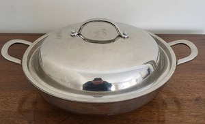 lot 205K image: Kirkland Stainless Steel Pot with Lid