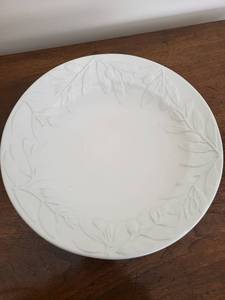 lot 208K image: Italian Embossed Ceramic Serving Bowl