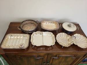 lot 88 image: Vintage Silver-Plated Serving Dishes Lot