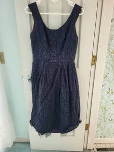 lot 102 image: Elegant Womens Navy Sleeveless Dress