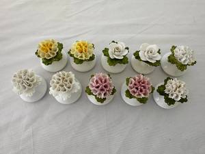 lot 121 image: Aston China Floral Porcelain Set