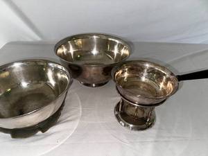lot 133 image: Vintage Silver Plated Bowl Set