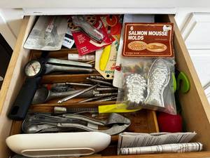 lot 138 image: Vintage Kitchen Tools and Molds Lot