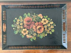 lot 242 image: Goodkind & Co. Metal Serving Tray