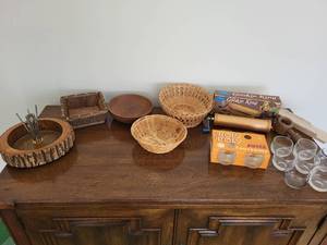lot 244 image: Mixed Lot Baskets, Glasses, Cookie Press