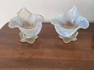 lot 255 image: Opalescent Glass Center Bowls
