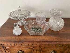 lot 262 image: Antique Cut Glassware Collection