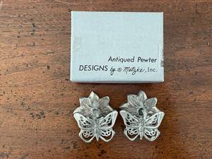 lot 270 image: Matzke Antiqued Pewter Candle Holders