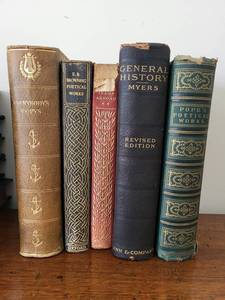 lot 277 image: Vintage Poetry & Literature Collection