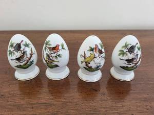 lot 203K image: Herend Rothschild Bird Salt and Pepper Shakers Two Sets