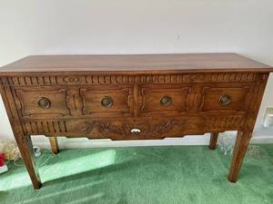 lot 3 image: Vintage Wooden Sideboard