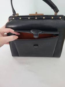 lot 41 image: Vintage Black Leather Handbag