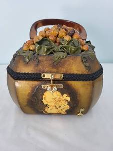 lot 43 image: Artisan Painted Handbag with Floral Detail