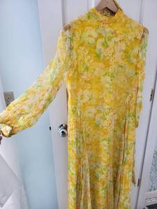 lot 93 image: Vintage Floral Maxi Dress