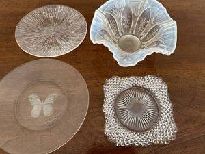 lot 313 image: Vintage Glass Plate and Bowl Set
