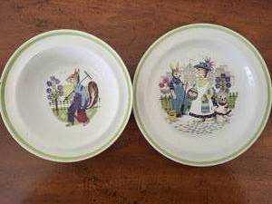 lot 326 image: Arabia Finland Childrens Plates