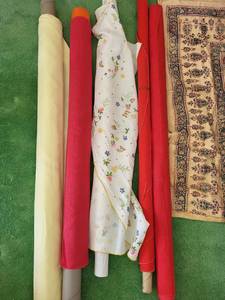 lot 342 image: Variety of Vintage Tablecloths including some Linen Tablecloths