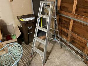 lot 426 image: Werner Aluminum Ladder 5-Step