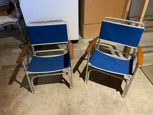 lot 429 image: Vintage Outdoor Patio Chairs Pair